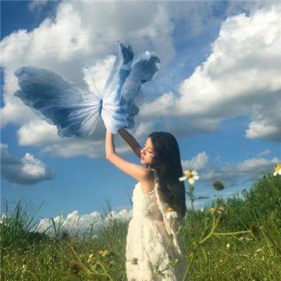 爆料专区 - 某95后小花被曝学历造假，母校回应引争议